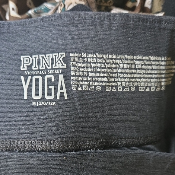 PINK Victoria's Secret Gray Leggings for Everyday Comfort - Picture 3 of 13